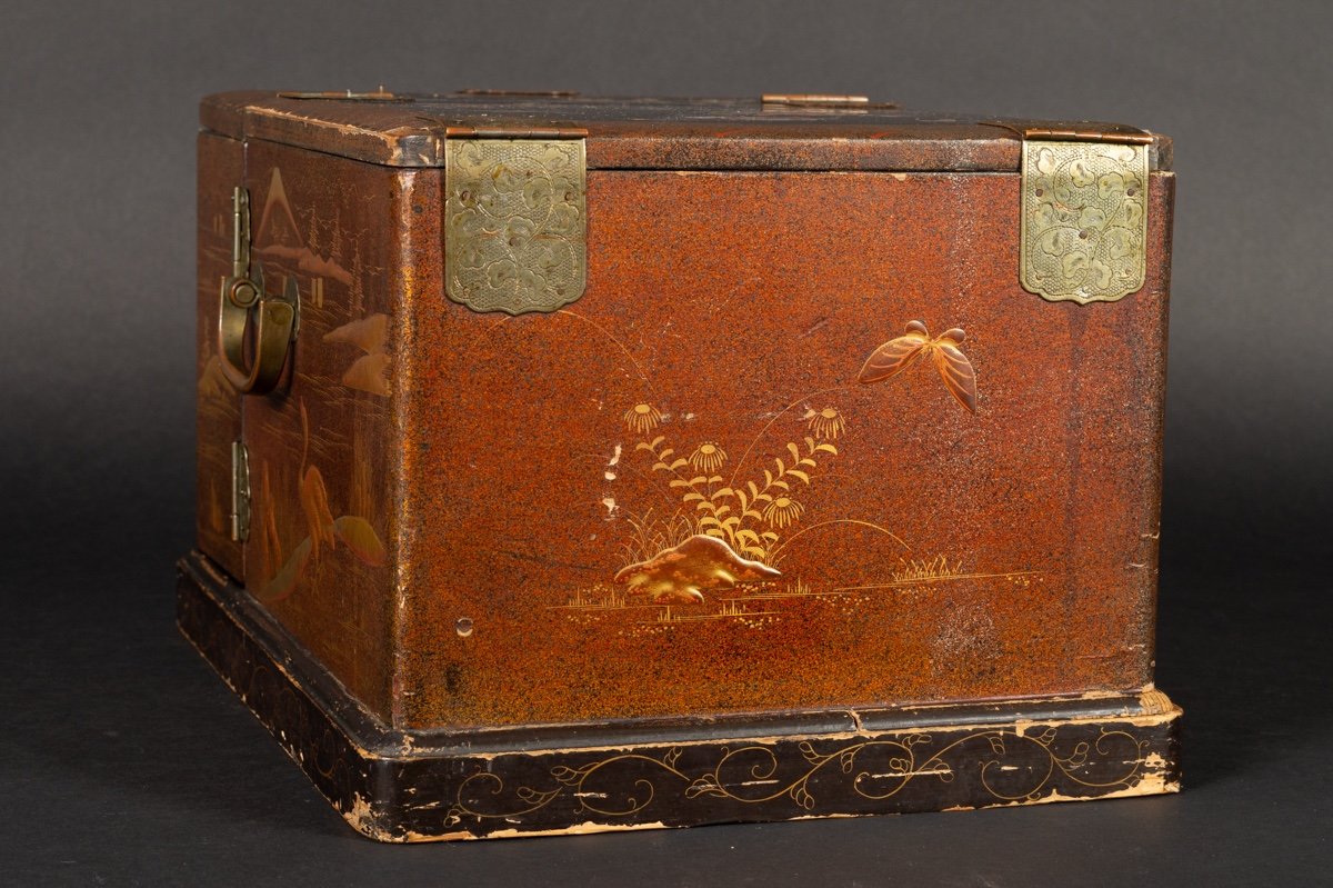 Coiffeuse Portable, Bois Laqué Maki-e Et Incrusté , Japon, ère Meiji (1868-1912).  -photo-5