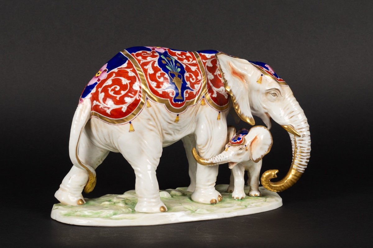 Éléphants En Porcelaine, Volkstedt, Rudolstadt, Thuringe, Début Du 20e Siècle. -photo-2