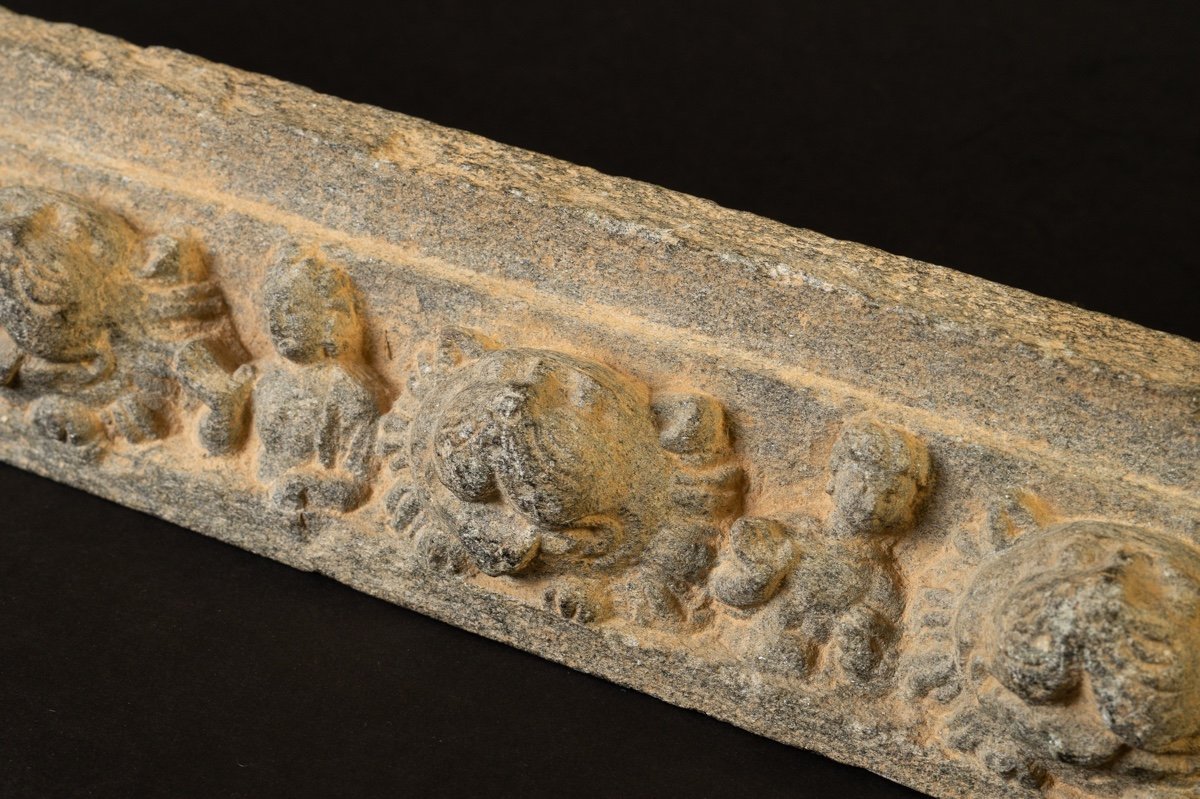 Relief Avec Personnages Et Lions, Pierre, Gandhara, Ier Au Ve Siècle  -photo-8