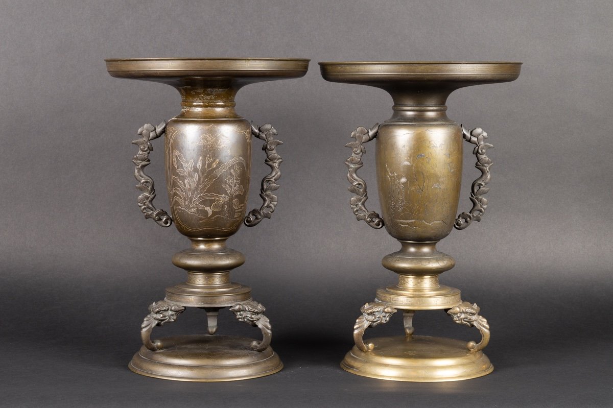 Pair Of Usubata Vases, Bronze - Silver, Japan, Meiji Era (1868-1912).