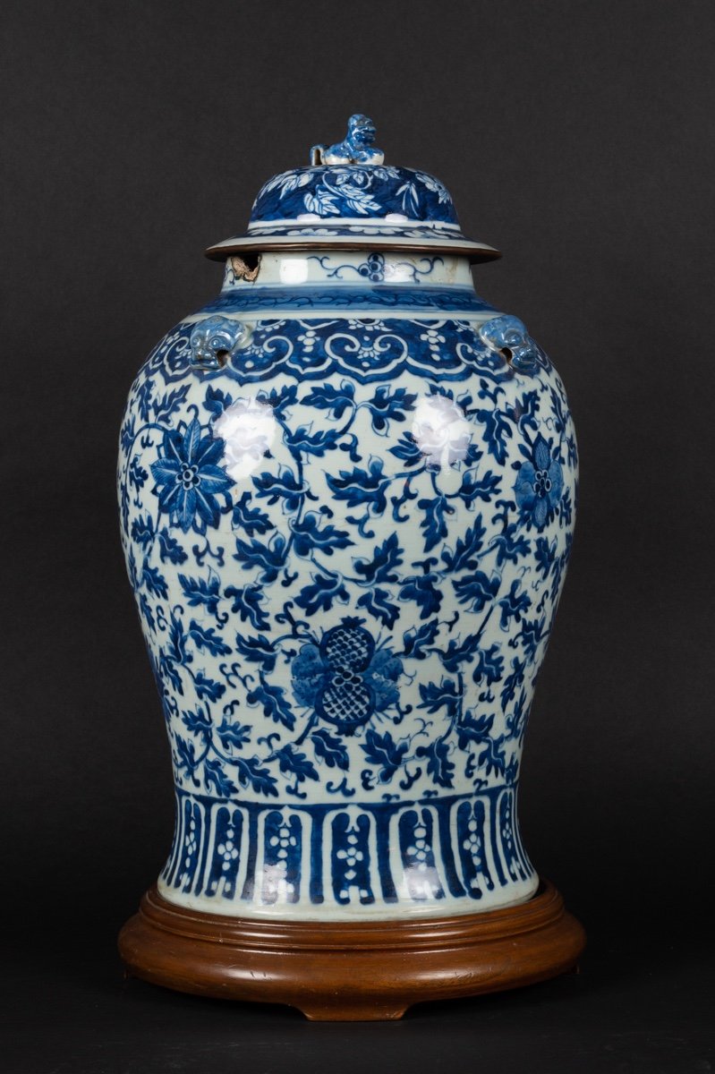 Vase Avec Couvercle En Porcelaine Bleue Et Blanche, Chine Pour Le Vietnam, Fin Du XIXe Siècle. -photo-3