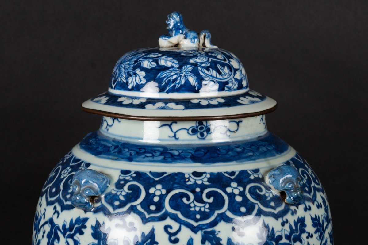 Vase Avec Couvercle En Porcelaine Bleue Et Blanche, Chine Pour Le Vietnam, Fin Du XIXe Siècle. -photo-2