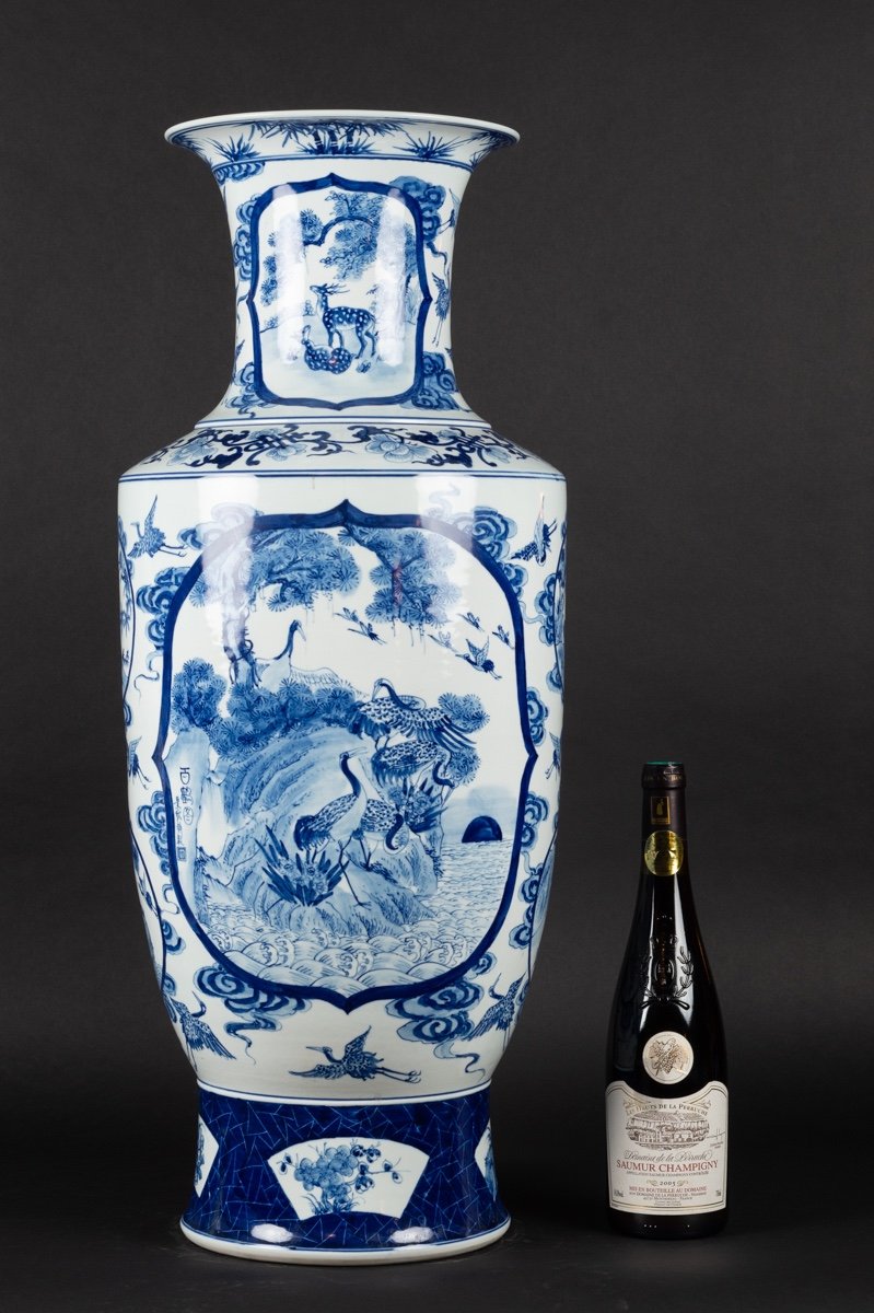 Vase Avec Grues, Cerfs Et Hiver, Chine, Début Du XXe Siècle. 