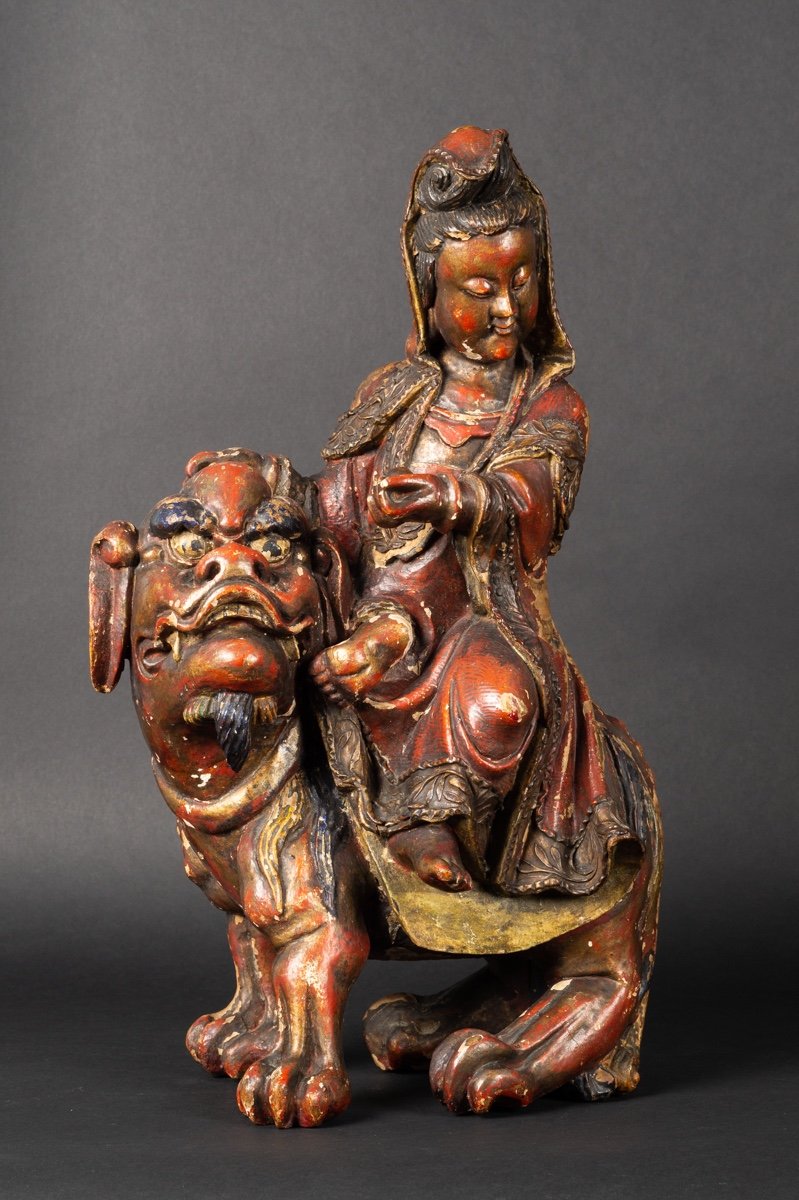 Guanyin Avec Le Chien Fo, Chine, Dynastie Qing, XVIIe-XVIIIe Siècle, Bois Polychrome. -photo-1