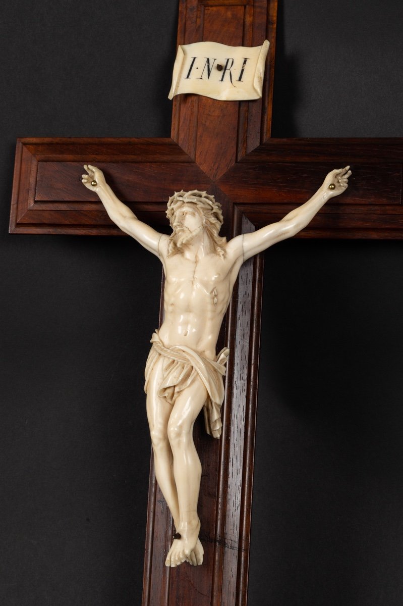 Crucifix Sur Croix En Bois De Rose, France, 2e Moitié Du XIXe Siècle.  -photo-3