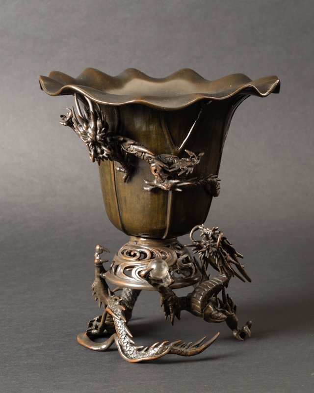 Vase Avec Dragons, Bronze, Japon, ère Meiji/Taisho, Début Du XXe Siècle. 