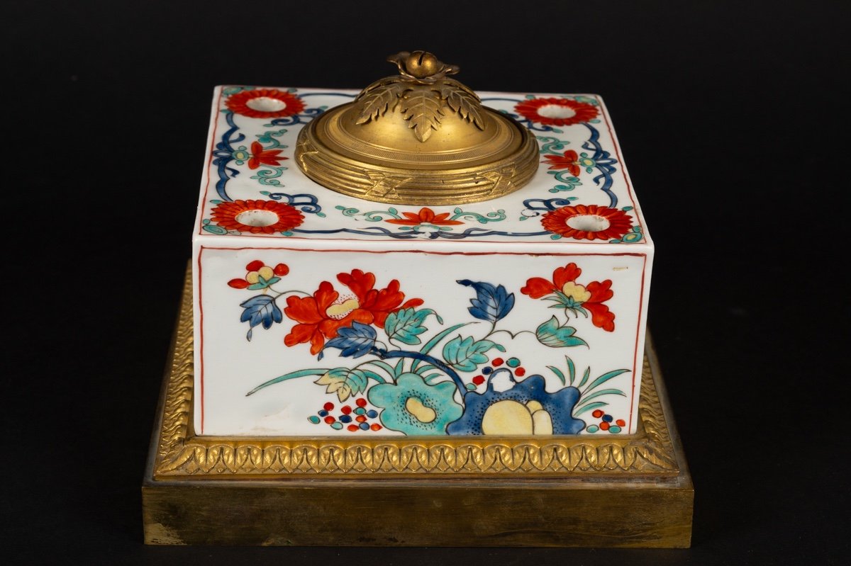 Encrier Kakiemon Avec Garnitures En Bronze Doré, Samson, France, XIXe Siècle. -photo-2