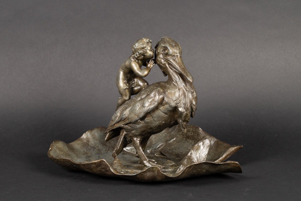 Garçon Avec Pélican, Alfred Jean Foretay (1861-1944), étain, Art Nouveau, Vers 1900. 