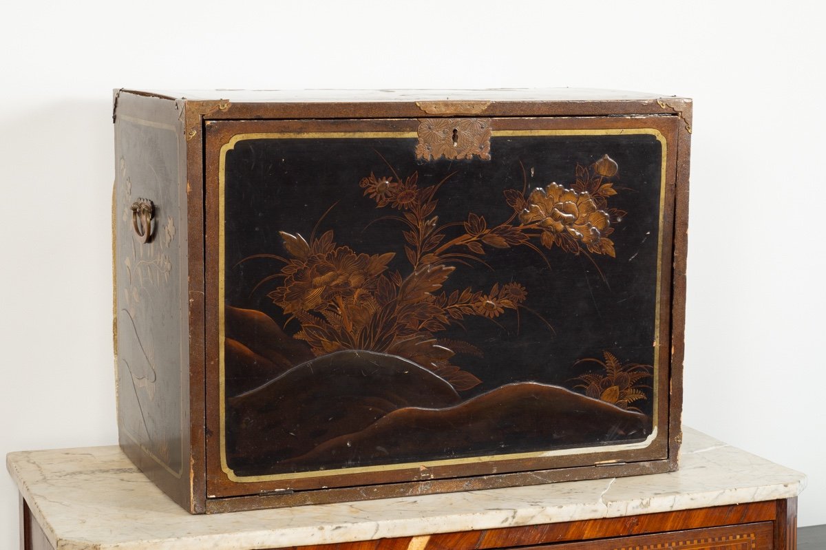 Cabinet, Maki-e Lacquer, Japan, Edo Period, 17th-18th Century.  