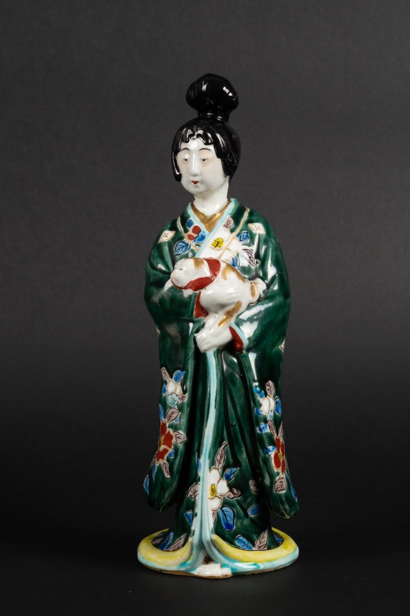 Femme Avec Un Chiot, Japon, Arita, ère Meiji (1868-1912) 