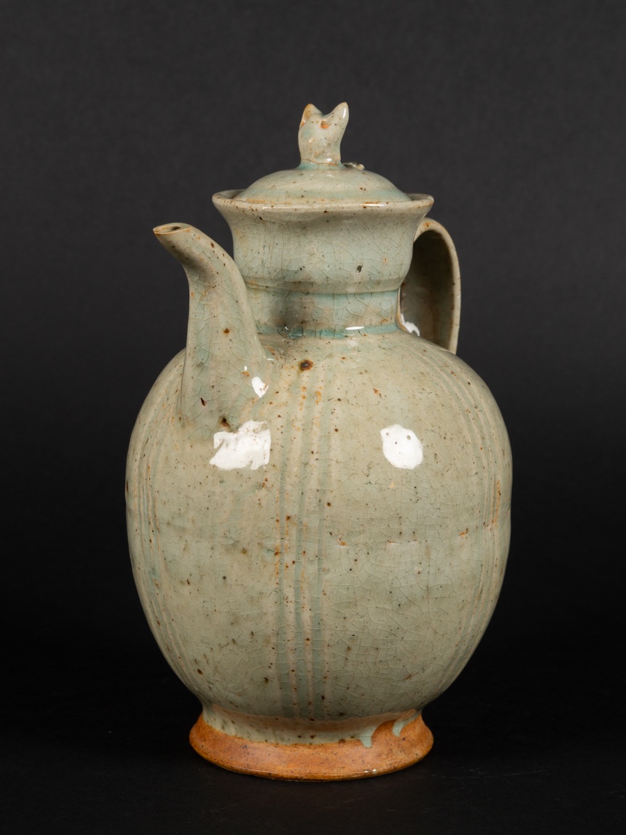 Teapot, Celadon, Korea, 19th Century.-photo-2