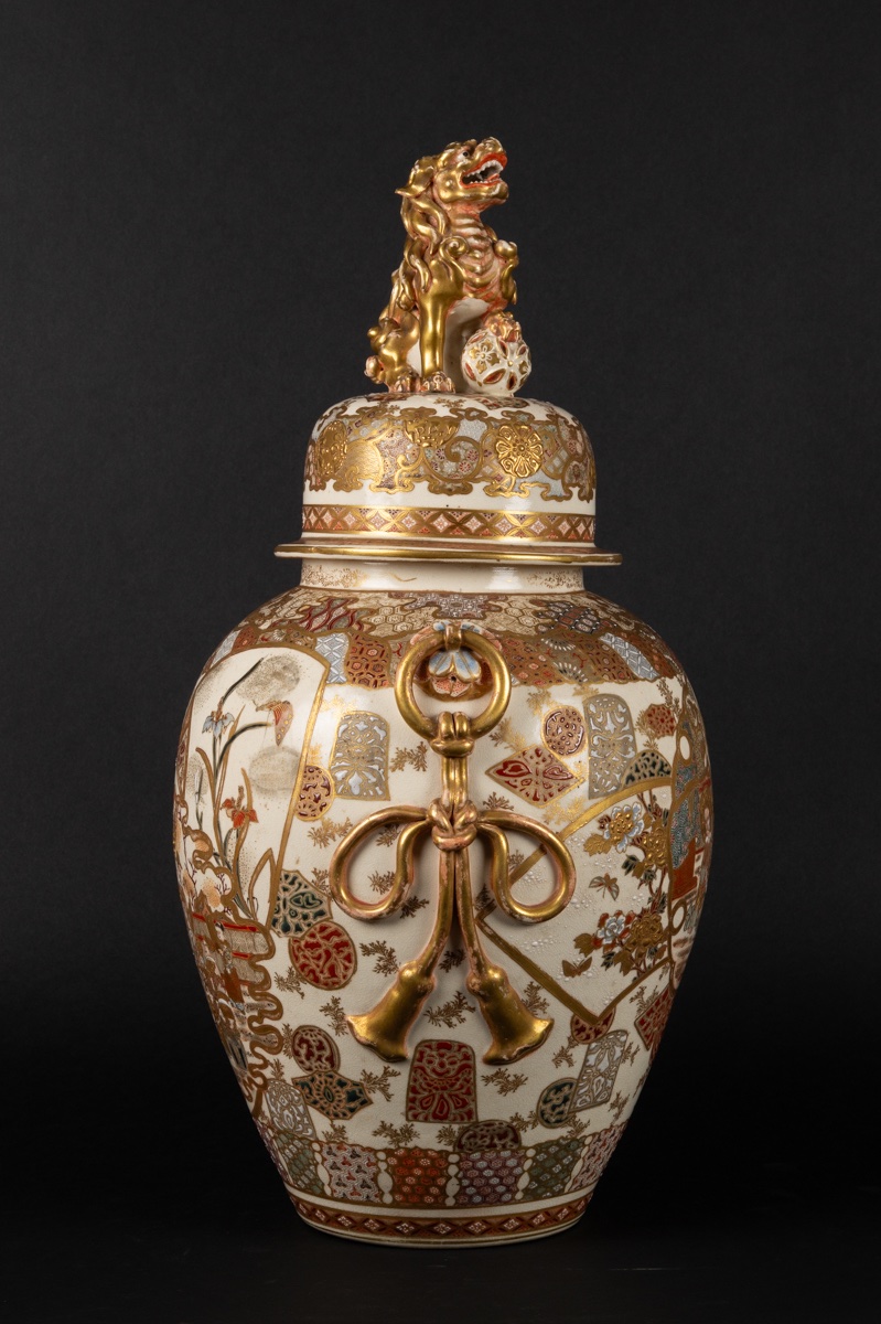Vase avec couvercle, signé, Satsuma, Japon, ère Meiji (1868-1912).-photo-2