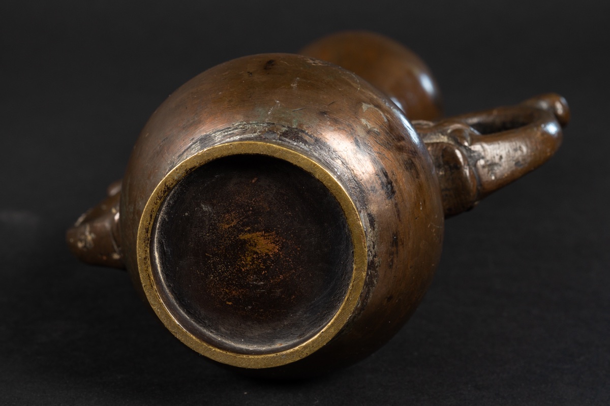 Vase à anses, bronze, Chine, dynastie Ming (1368-1644). -photo-8