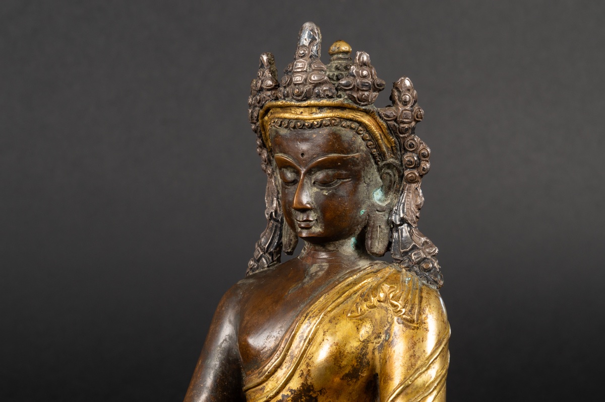 Bouddha couronné, bronze doré, Népal, XIXe siècle. -photo-5