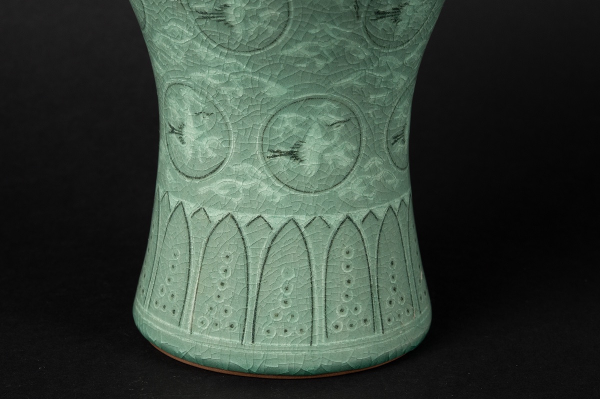 Goryeo-style Celadon Vase, Korea, 20th Century  -photo-5