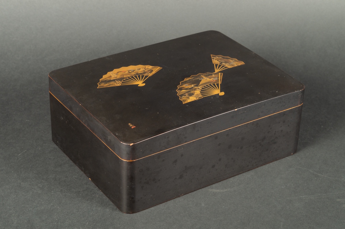 Tebako - Boîte à éventails, laque maki-e, Japon, ère Meiji (1868-1912) 