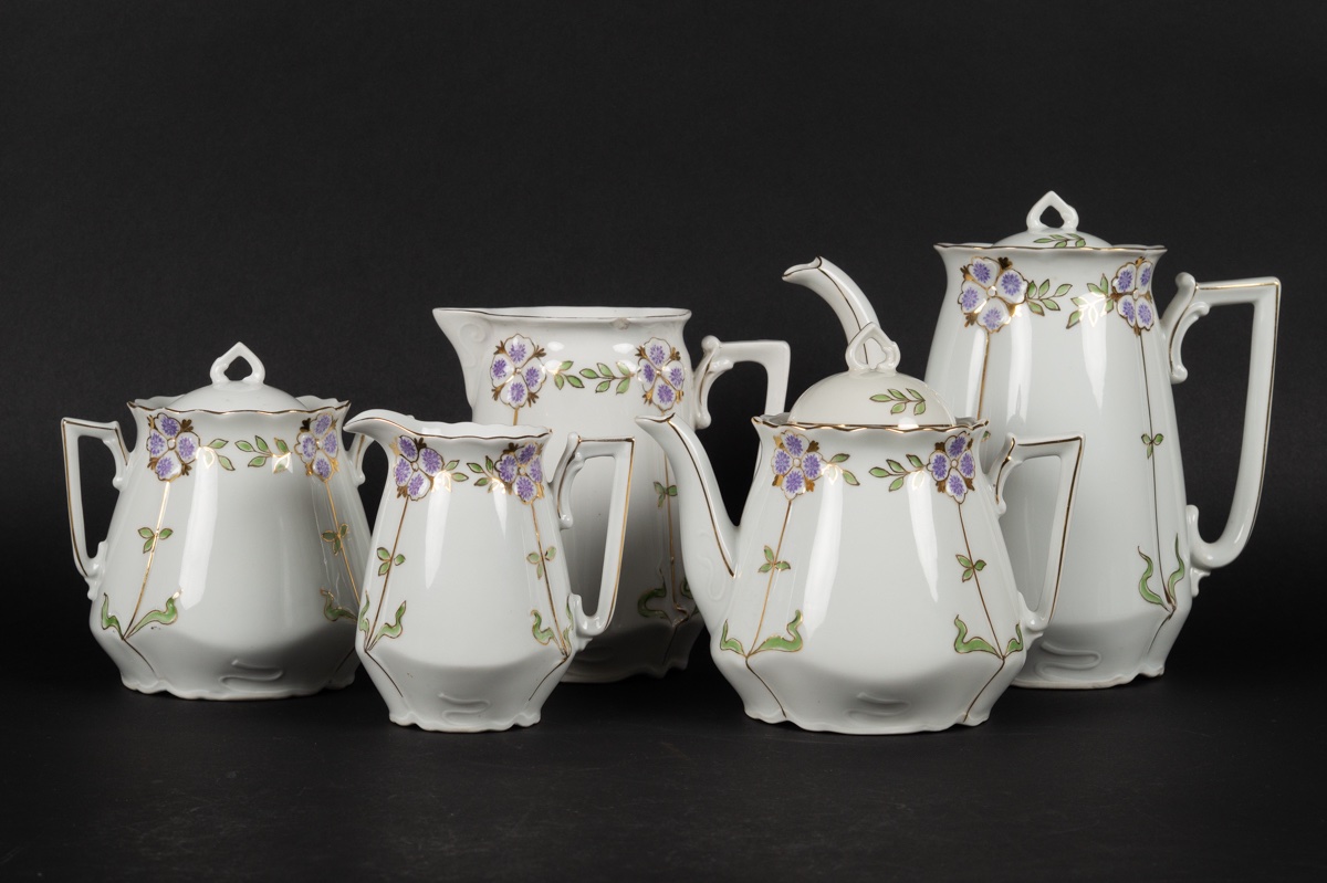 Service à café et à thé pour 8 personnes, Art nouveau, vers 1900.  -photo-1