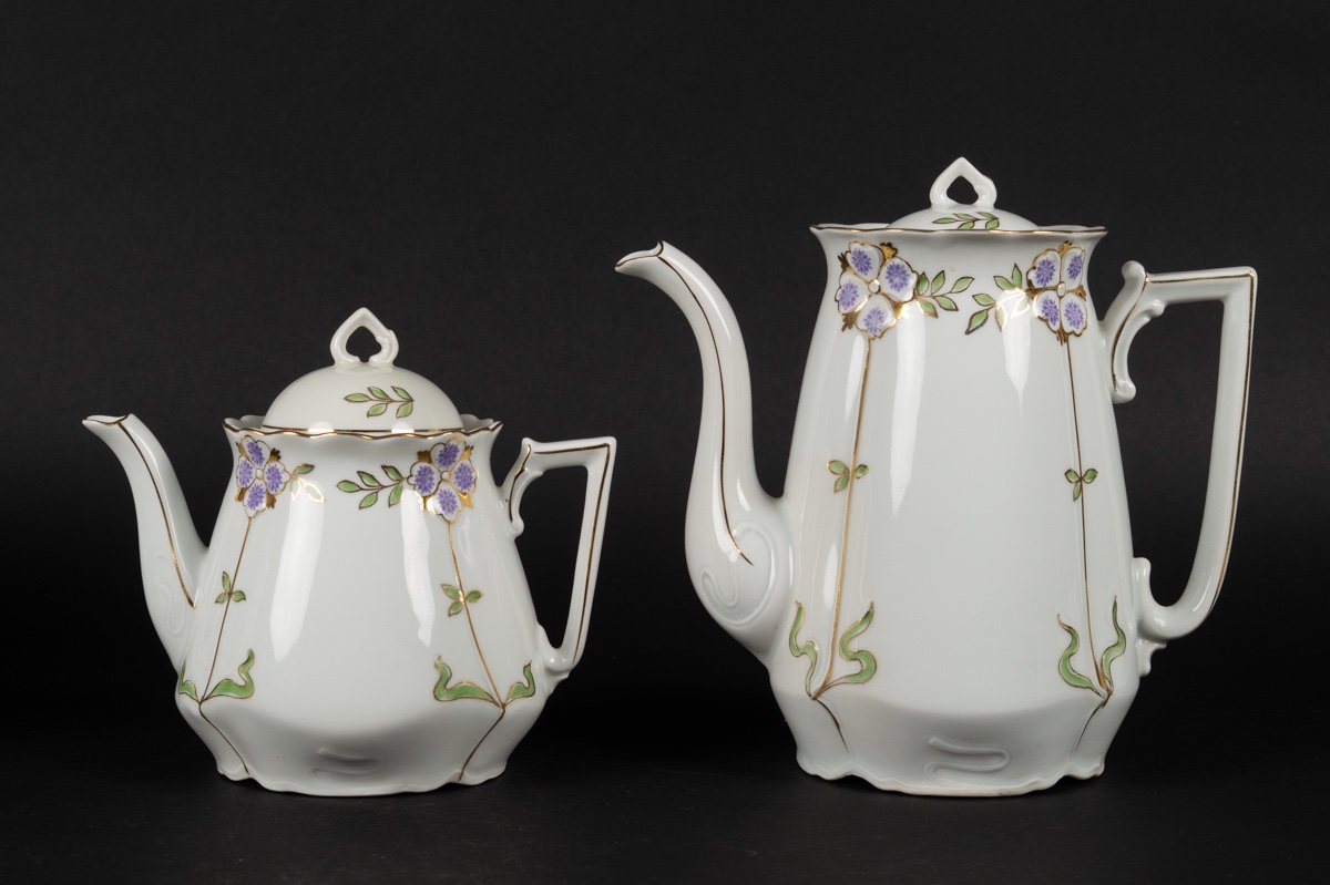 Service à café et à thé pour 8 personnes, Art nouveau, vers 1900.  -photo-2