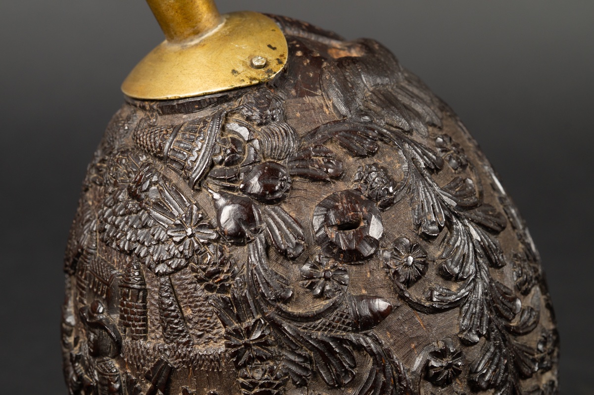 Poire à poudre avec profil d'homme, noix de coco, XVIIIe-XIXe siècle. -photo-7