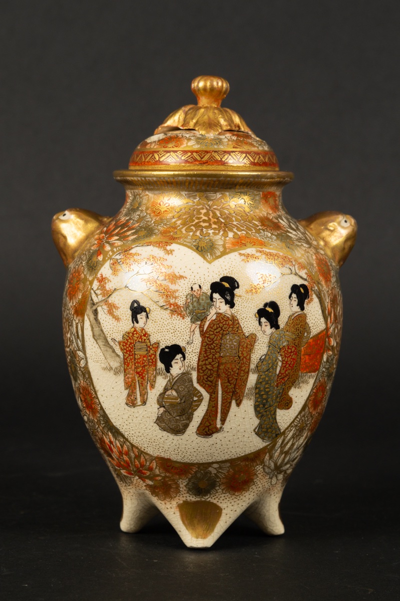 Incense Burner With Figures, Signed, Satsuma, Japan, Meiji Period (1868-1912). -photo-3