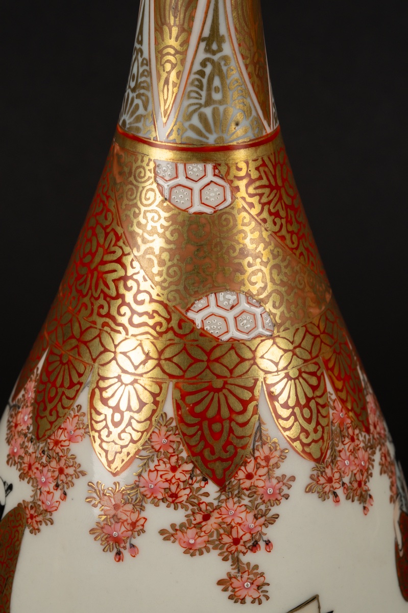 Vase With Dancers, Wataya Heibei, Kutani, Japan, Meiji Period (1868-1912). -photo-3