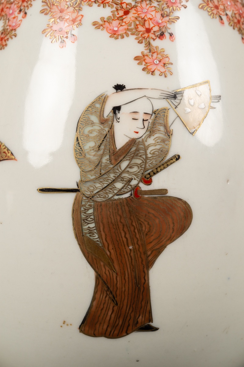 Vase With Dancers, Wataya Heibei, Kutani, Japan, Meiji Period (1868-1912). -photo-4