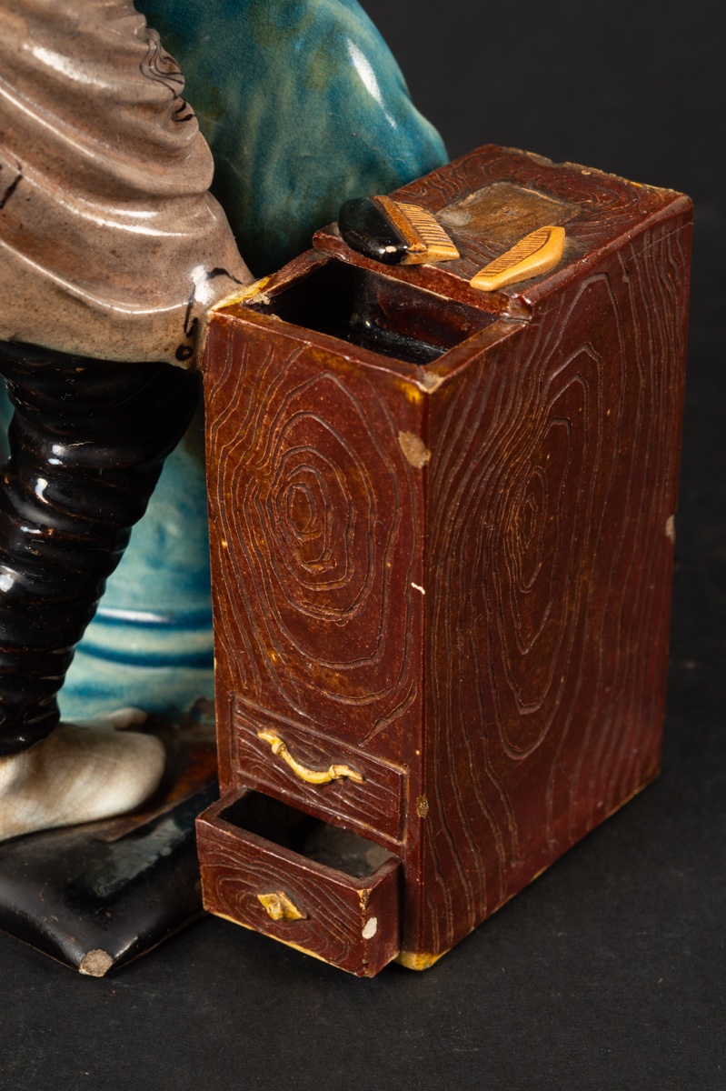 Le coiffeur et son client, Japon, ère Meiji, fin du XIXe siècle.  -photo-5