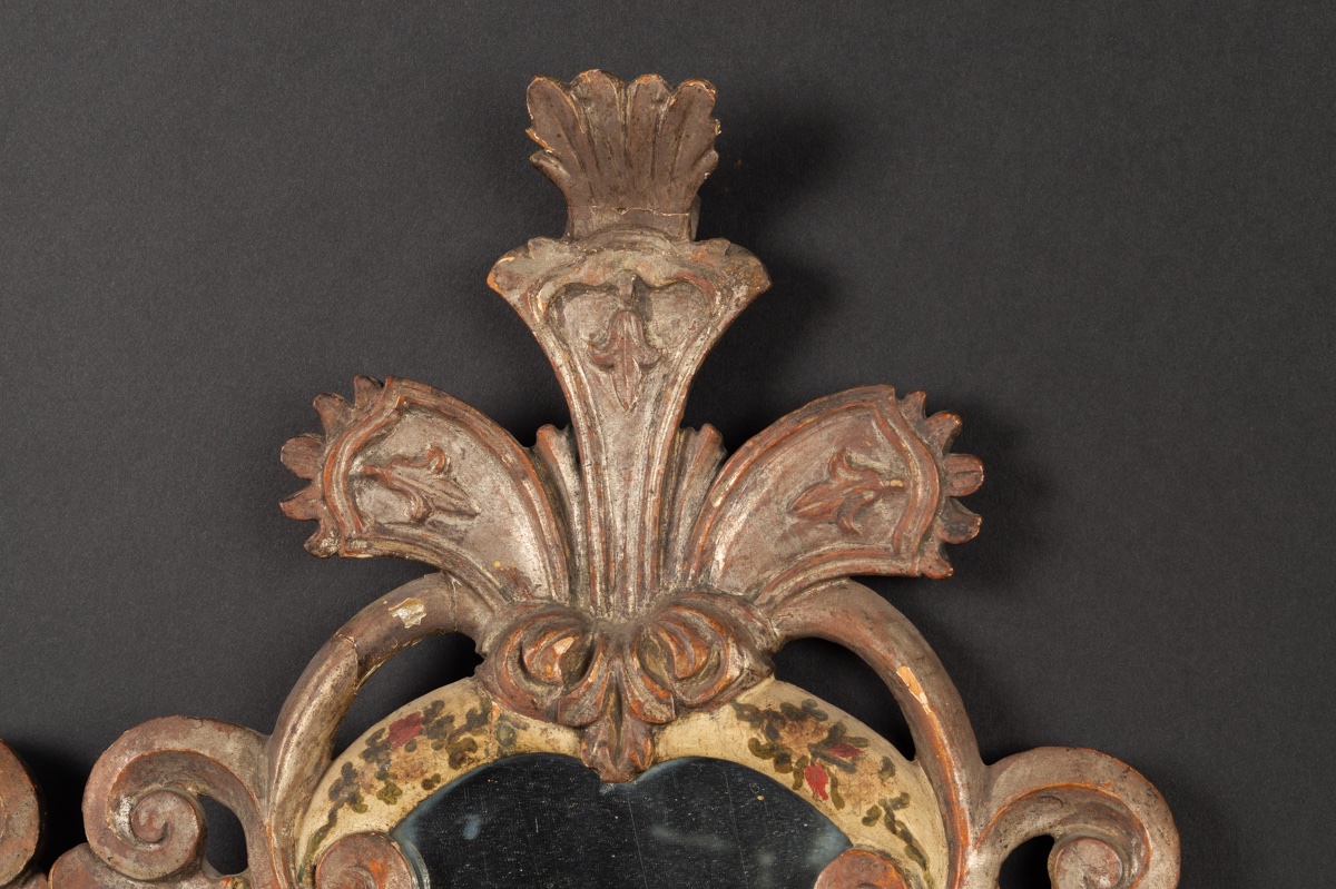 Paire de miroirs, bois peint et argenté, Italie, XVIIIe siècle. -photo-1