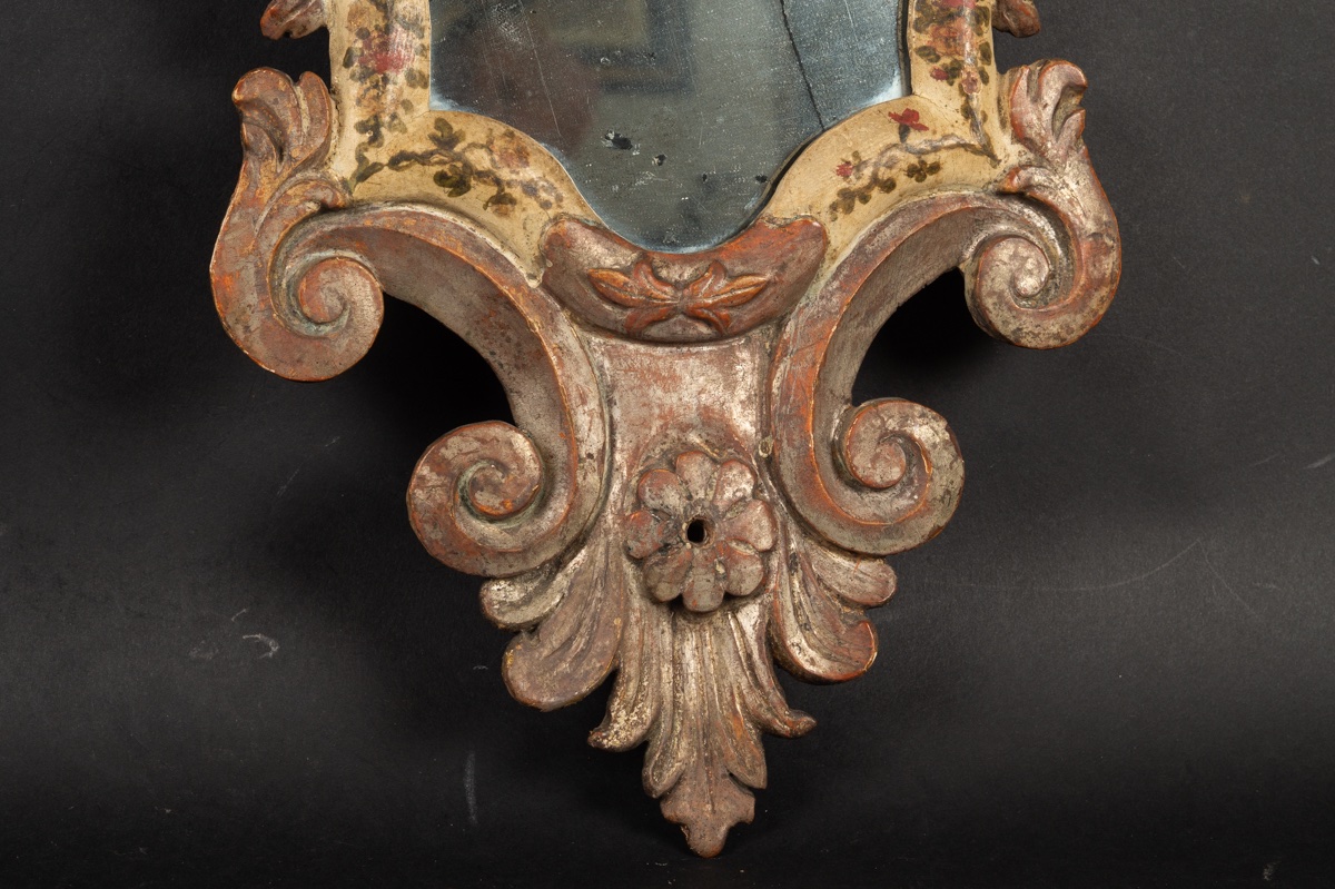 Paire de miroirs, bois peint et argenté, Italie, XVIIIe siècle. -photo-3