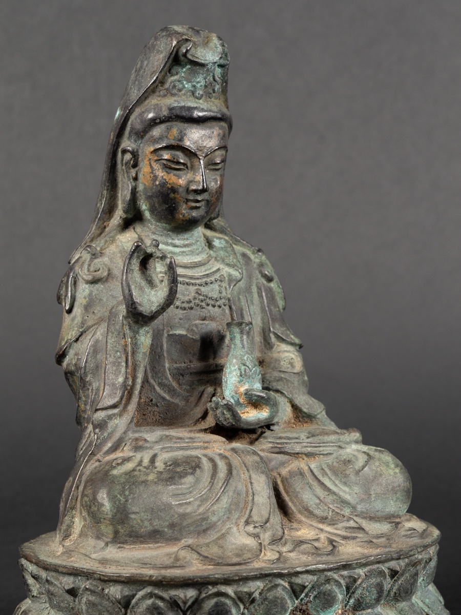 Guanyin, Bronze, China, Qing Dynasty (1644-1912).  -photo-1