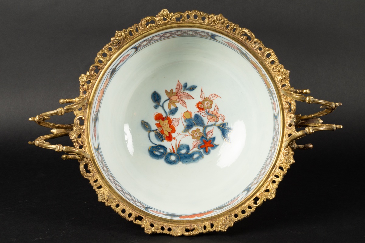 Coupe avec monture en bronze doré, Imari, Kangxi (1661-1722), Chine. -photo-1