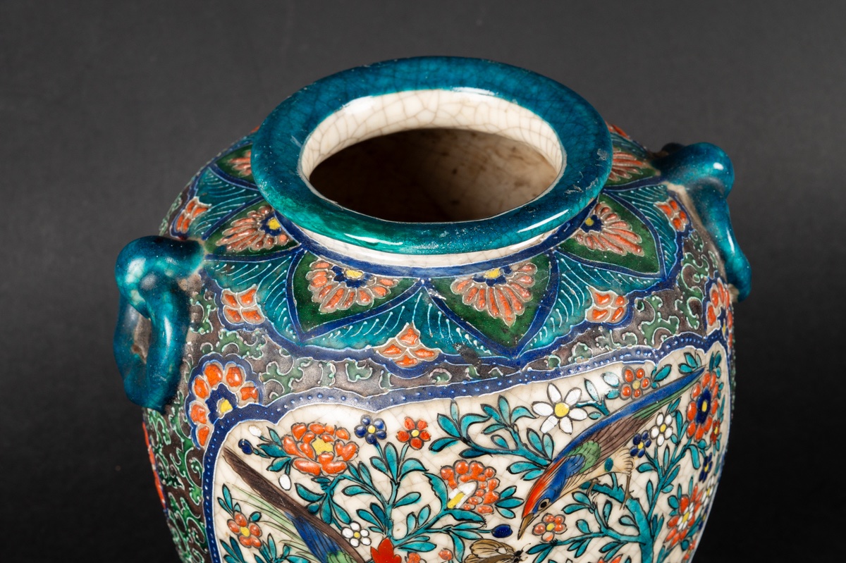 Iznik Style Vase, Signed, Japan, Meiji Period (1868-1912).  -photo-1