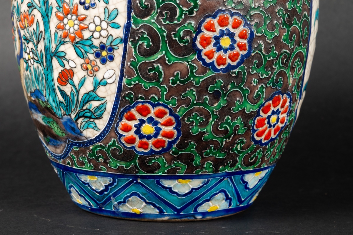 Iznik Style Vase, Signed, Japan, Meiji Period (1868-1912).  -photo-5