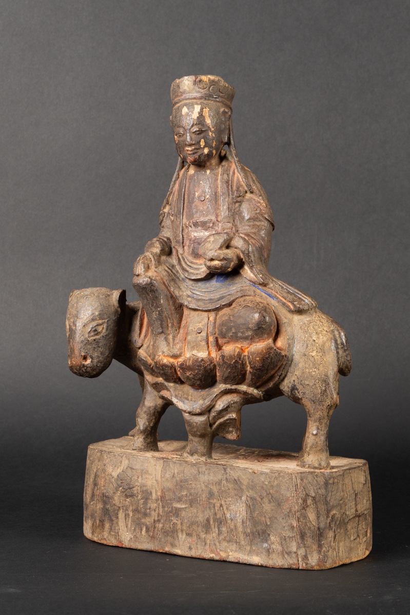 Bodhisattva On A Cow, China, Qing Dynasty, 18th-19th Century -photo-3