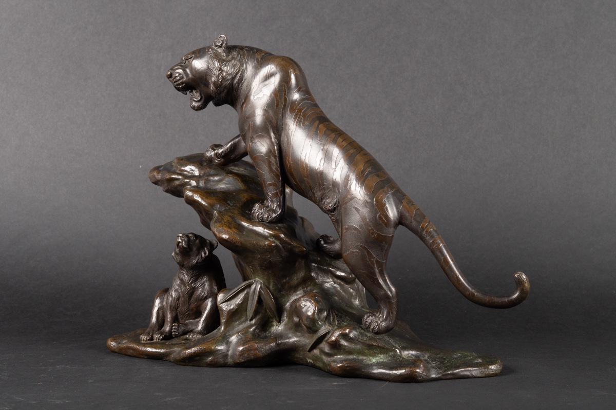 Tiger And Bear, Bronze, Japan, Meiji Era (1868-1912).  -photo-3