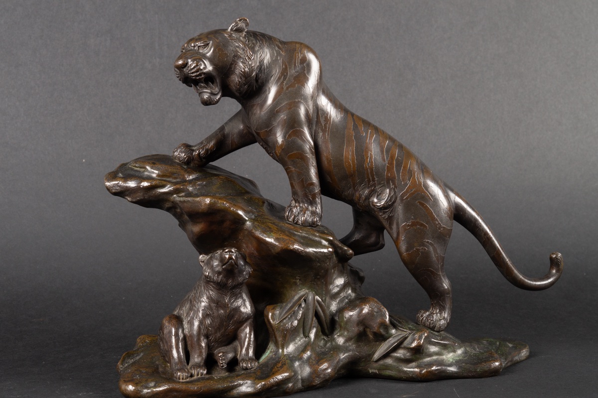 Tiger And Bear, Bronze, Japan, Meiji Era (1868-1912).  -photo-1