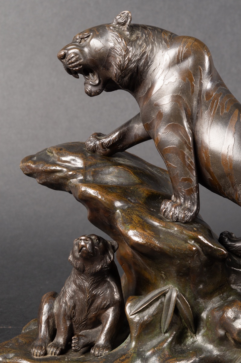 Tiger And Bear, Bronze, Japan, Meiji Era (1868-1912).  -photo-7