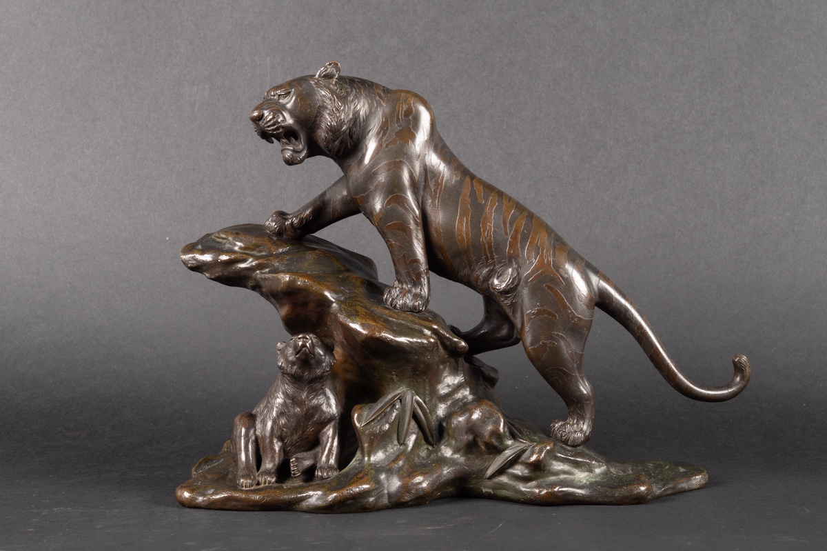 Tiger And Bear, Bronze, Japan, Meiji Era (1868-1912).  