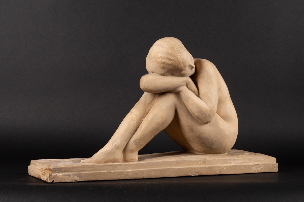 Jeune fille assise, Amadeo Gennarelli (1881–1943), Art déco, France, années 1920–1930. -photo-2