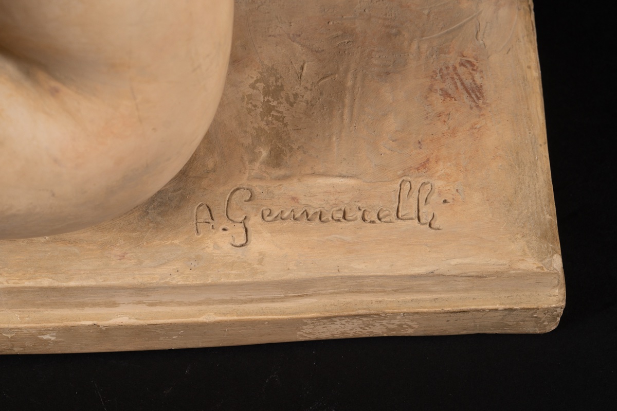 Jeune fille assise, Amadeo Gennarelli (1881–1943), Art déco, France, années 1920–1930. -photo-7