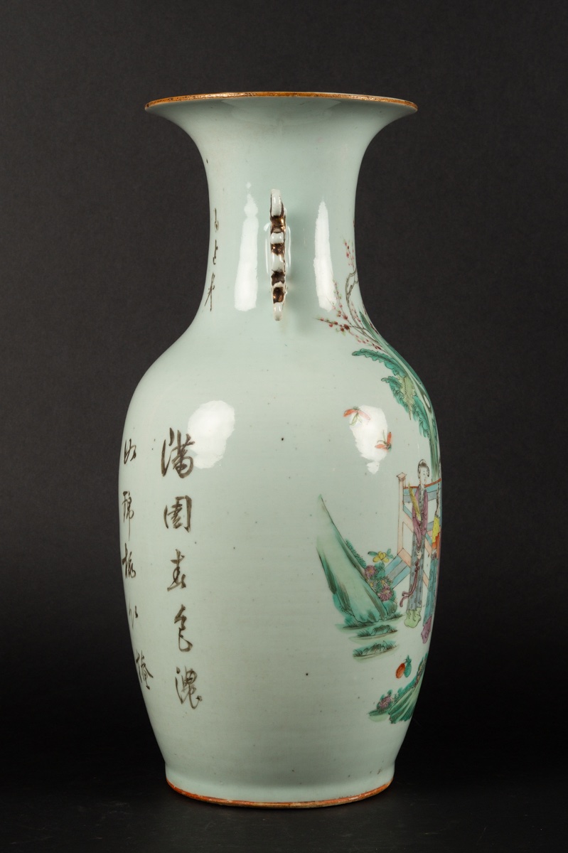 Vase Depicting Women In A Garden, China, Qing Dynasty, 19th / 20th Century.-photo-2