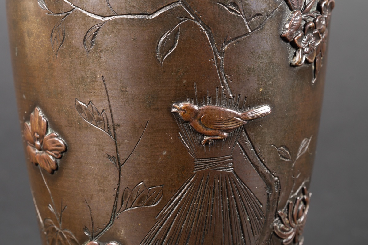 Vase avec oiseaux et fleurs, bronze, Japon, époque Meiji (1868-1912). -photo-6