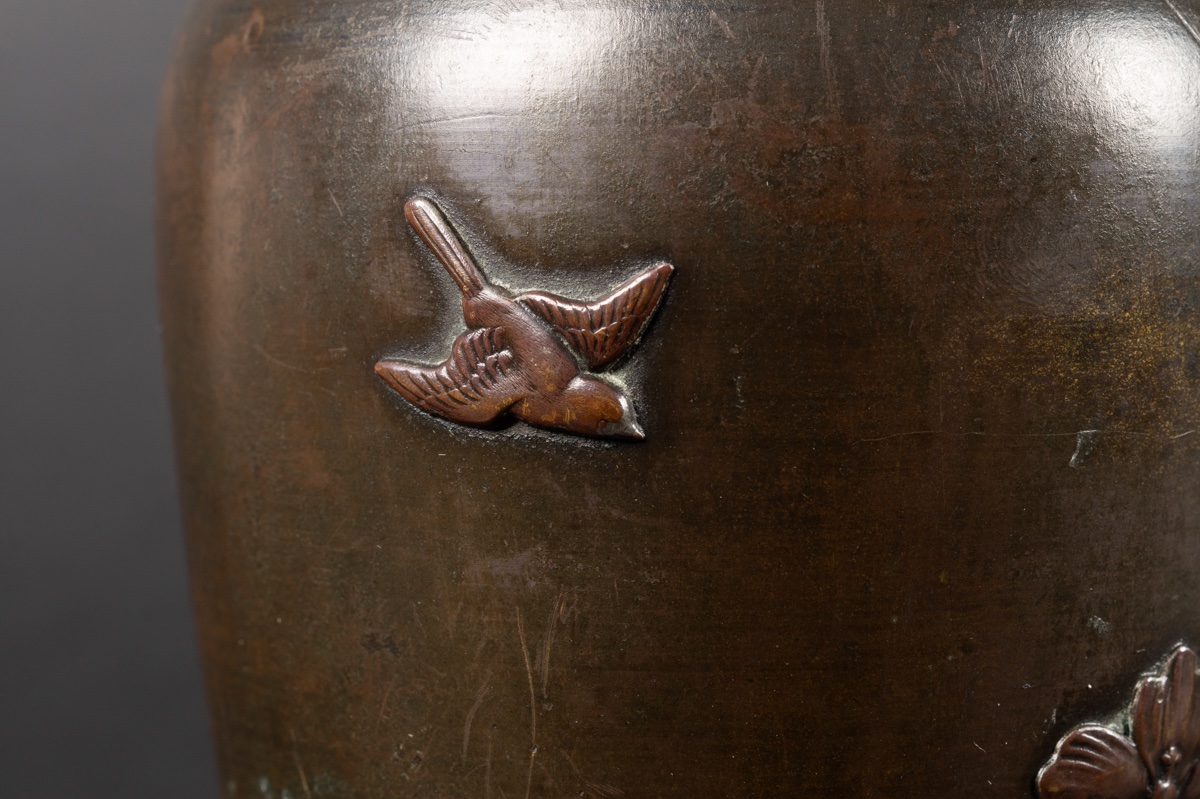 Vase avec oiseaux et fleurs, bronze, Japon, époque Meiji (1868-1912). -photo-7