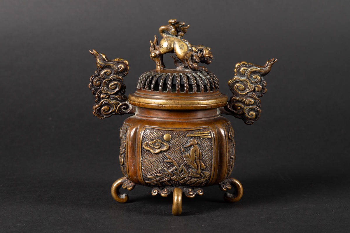 Brûle-parfum avec chien Foo, signature Xuande, Chine, dynastie Qing, XIXe siècle.  -photo-3