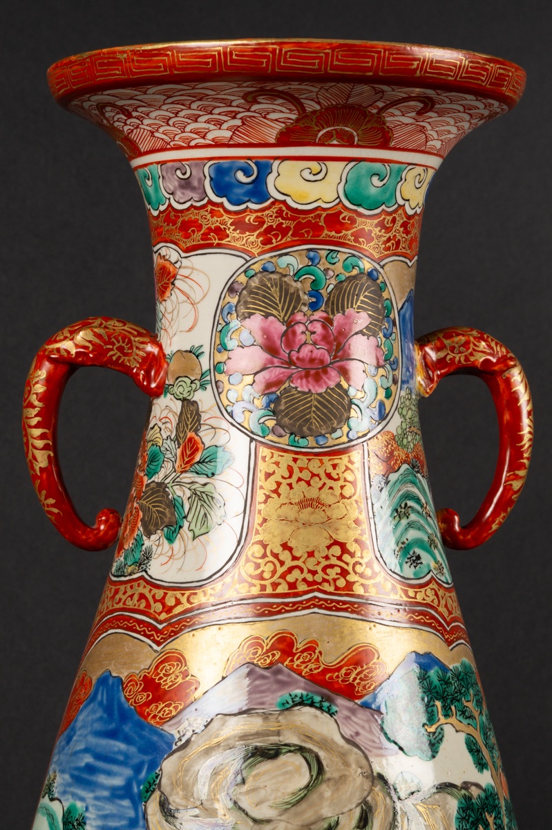 Vase With Hen And Rooster, Signed, Kutani, Japan, Meiji Period (1868-1912).  -photo-4