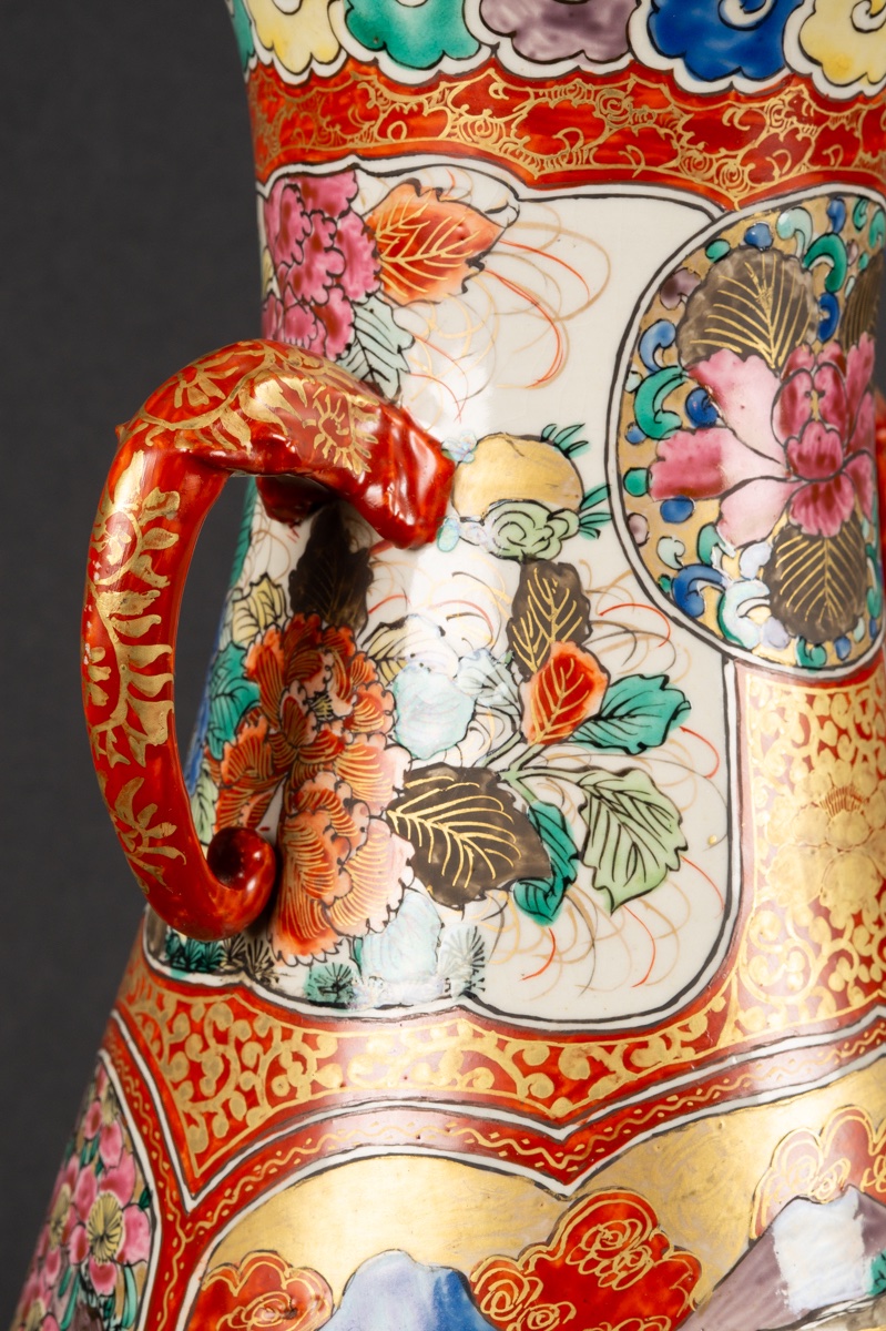 Vase With Hen And Rooster, Signed, Kutani, Japan, Meiji Period (1868-1912).  -photo-5