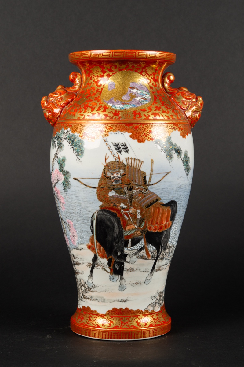 Vase avec samouraïs, Setsuzan, Kutani, Japon, époque Meiji (1868-1912). 