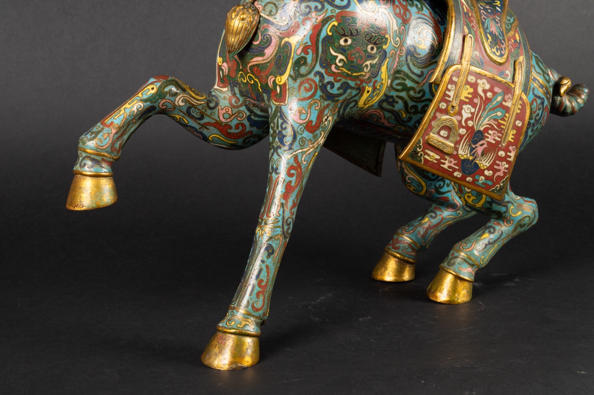 Grand cheval en cloisonné, Chine, début du XXe siècle. -photo-1