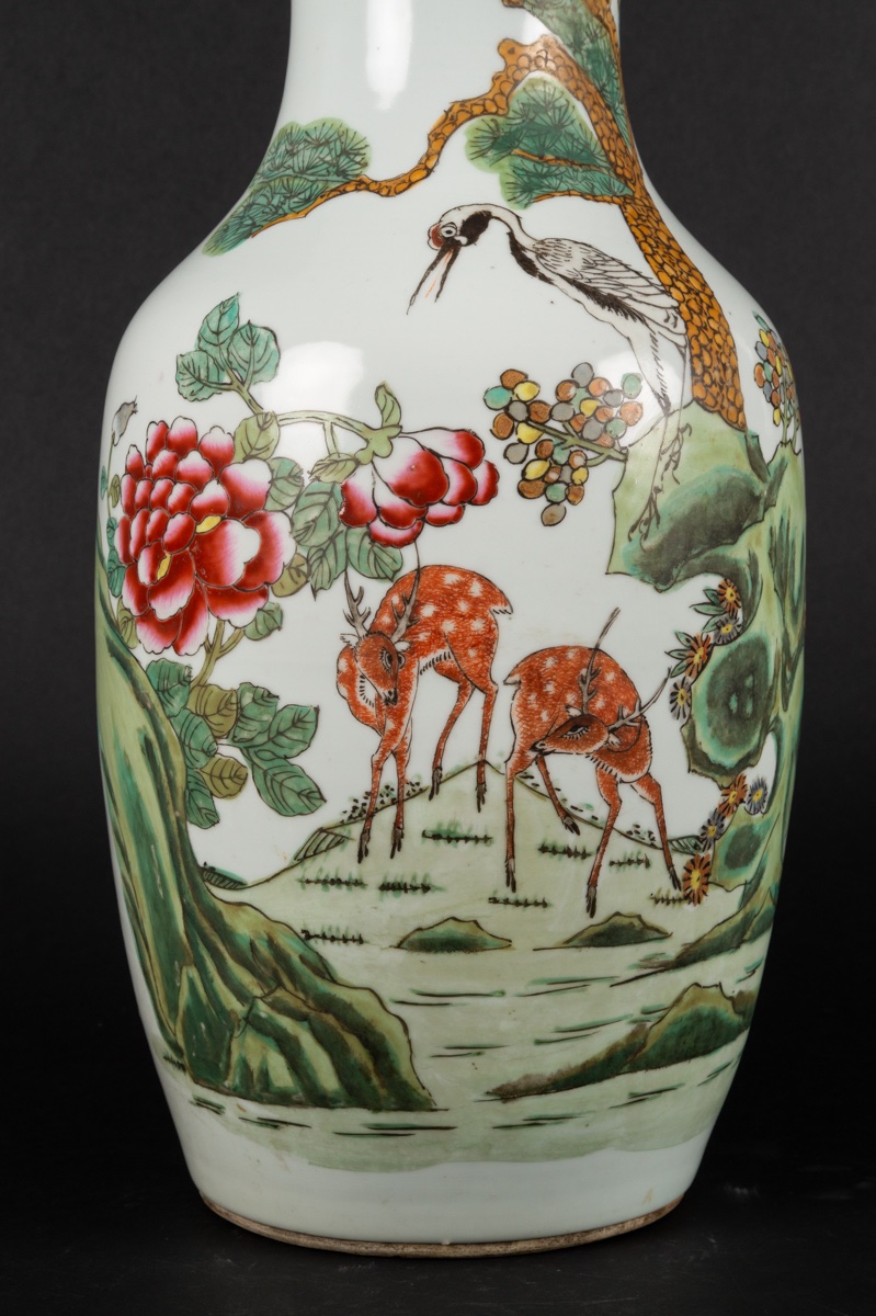 Vase avec des cerfs et une grue, Chine, début du XXe siècle.  -photo-2