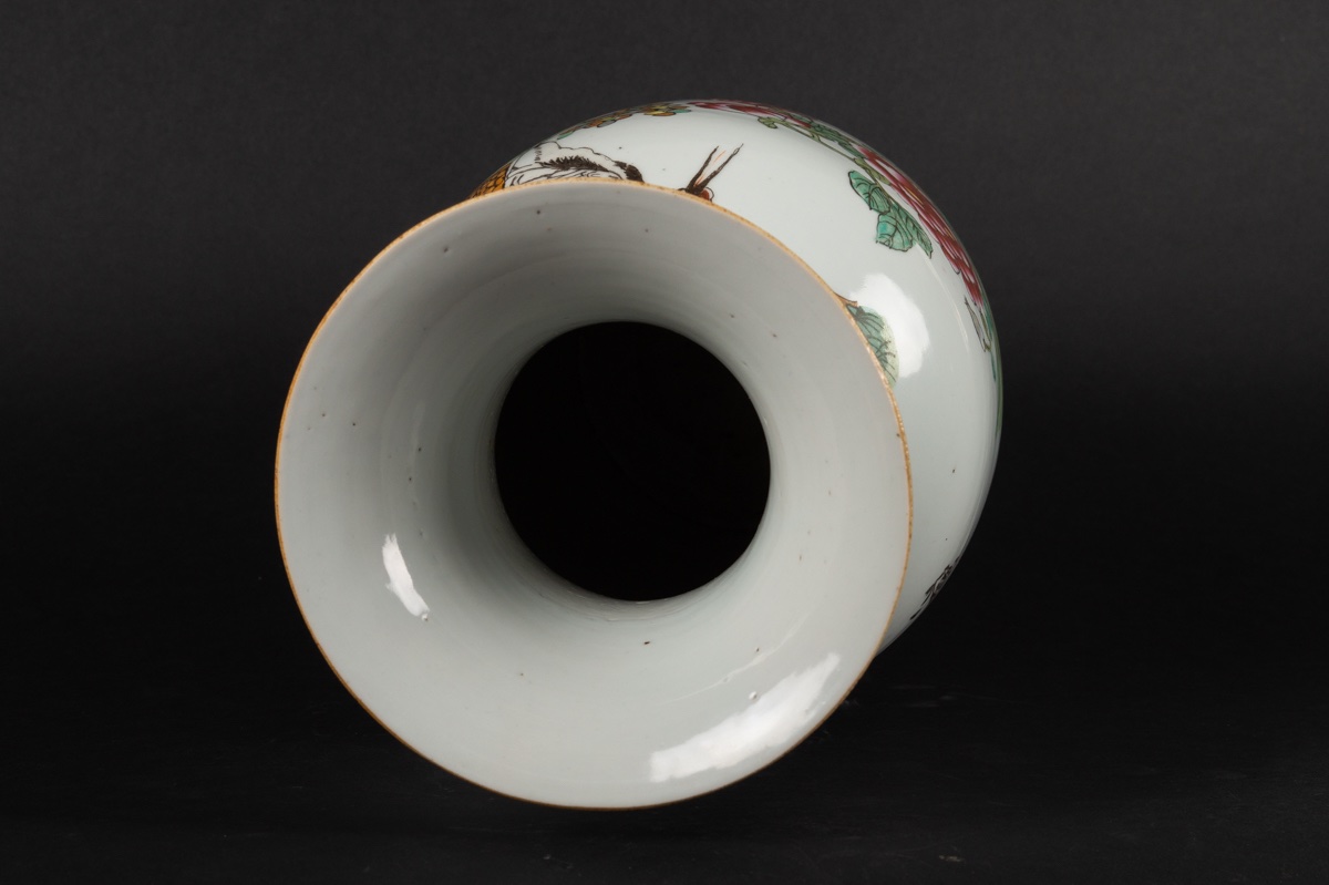 Vase avec des cerfs et une grue, Chine, début du XXe siècle.  -photo-7